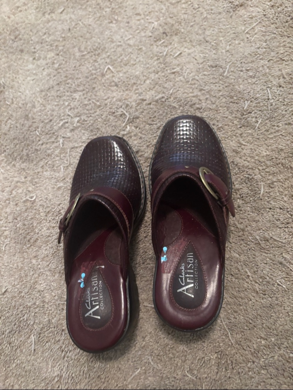 Clarks Artisan Women's Burgundy Slip-On Clog Size 5. So Cute.